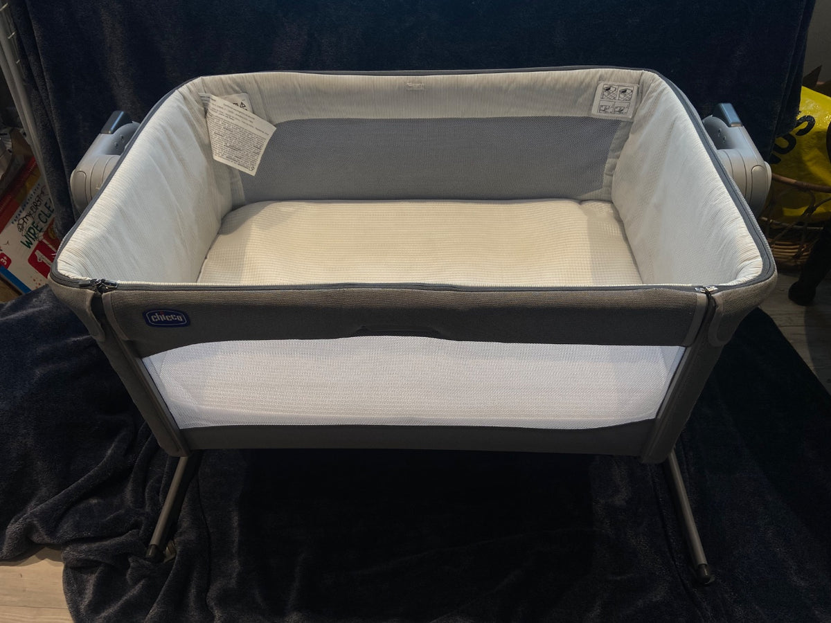 Chicco co-sleeper next to me magic